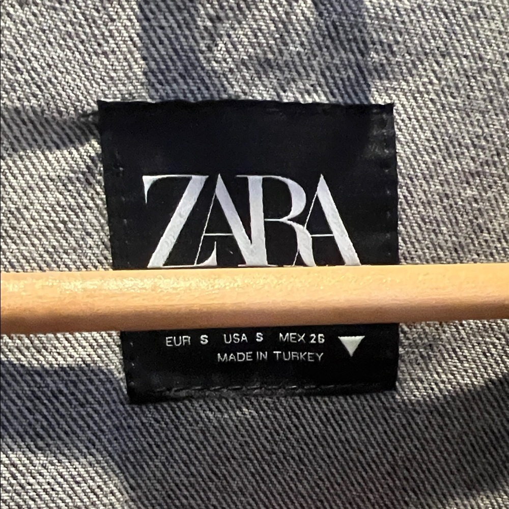 Zara Two-Tone Denim Jacket and Skirt Set - Picture 2 of 10